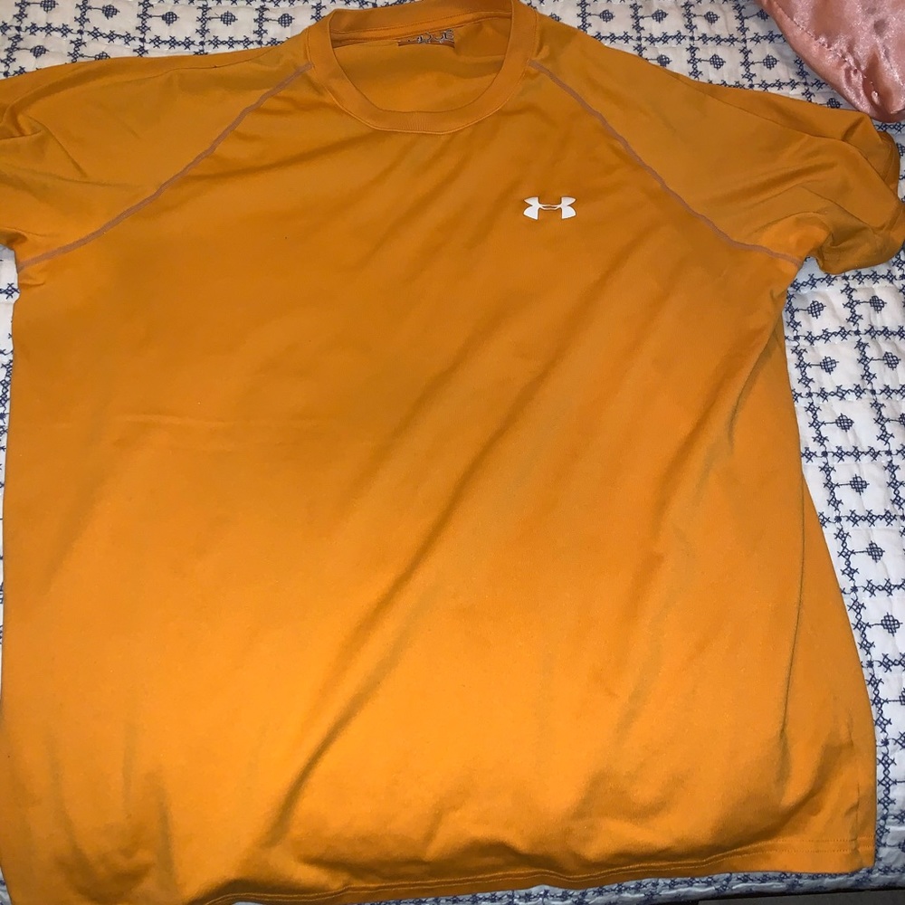 T shirt heat gear UA